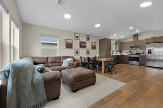 1350-1313 13th Ave in Seaside, OR - Building Photo - Building Photo