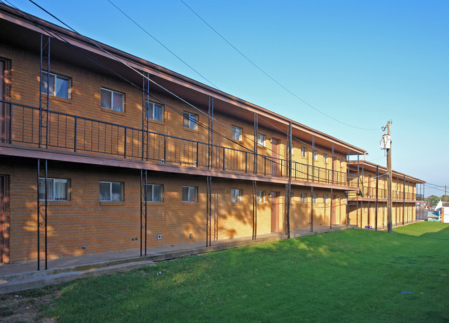 805 W Hallmark Ave in Killeen, TX - Building Photo - Building Photo