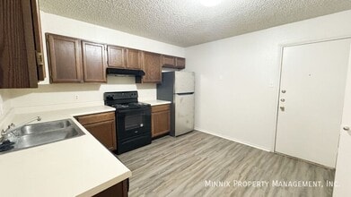 5802 6th St in Lubbock, TX - Building Photo - Building Photo