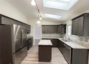 32847 Redwood Blvd in Avon Lake, OH - Building Photo - Building Photo