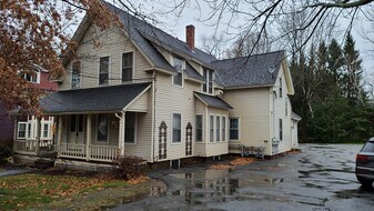 1252 Main St, Unit 4D in Holden, MA - Building Photo