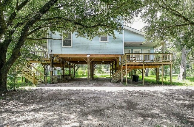 property at 11122 Sunturf Ln