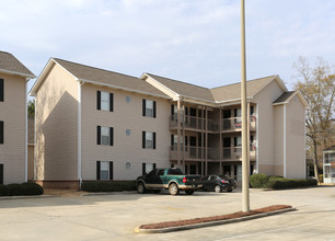 Eagle Pointe Condos in Auburn, AL - Foto de edificio - Building Photo