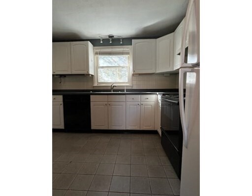 88 Sylvia St-Unit -1 in Arlington, MA - Building Photo