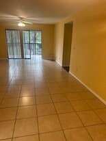 2971 Estancia Blvd, Unit Estancia in Clearwater, FL - Building Photo