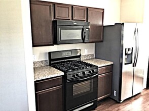 4 Mira Loma Dr in Manvel, TX - Building Photo - Building Photo
