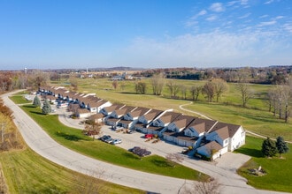 Meadowview Homes in Fond du Lac, WI - Foto de edificio - Building Photo