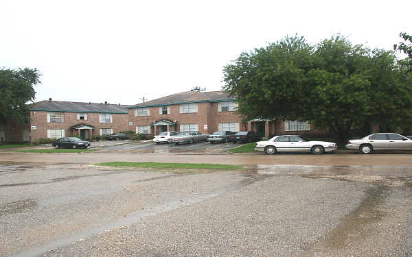 Savannah Oak Apartments in Deer Park, TX - Building Photo - Building Photo