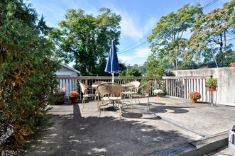43 Walnut St-Unit -1 in Montclair, NJ - Building Photo - Building Photo