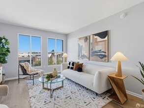 140 S Van Ness Ave, Unit 77 in San Francisco, CA - Building Photo - Building Photo