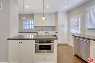 234 S Spalding Dr in Beverly Hills, CA - Building Photo