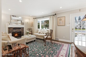 96 Lakeshore Dr in Red Bank, NJ - Building Photo - Building Photo