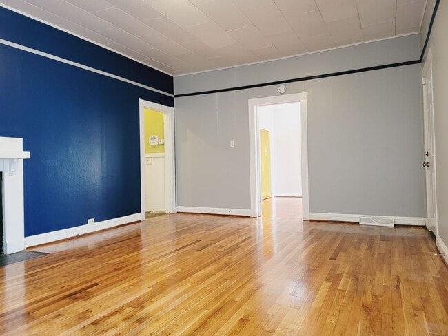 property at 105 N Liberty St