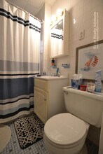 1305 Commonwealth Ave, Unit 4 in Boston, MA - Building Photo - Building Photo