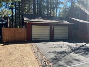3046 Sacramento Ave in South Lake Tahoe, CA - Building Photo - Building Photo