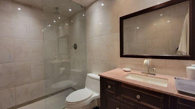 101 N Birch Rd-Unit -204 in Fort Lauderdale, FL - Foto de edificio - Building Photo