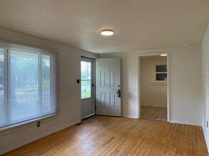 410 W Watson St in Selma, NC - Building Photo - Building Photo