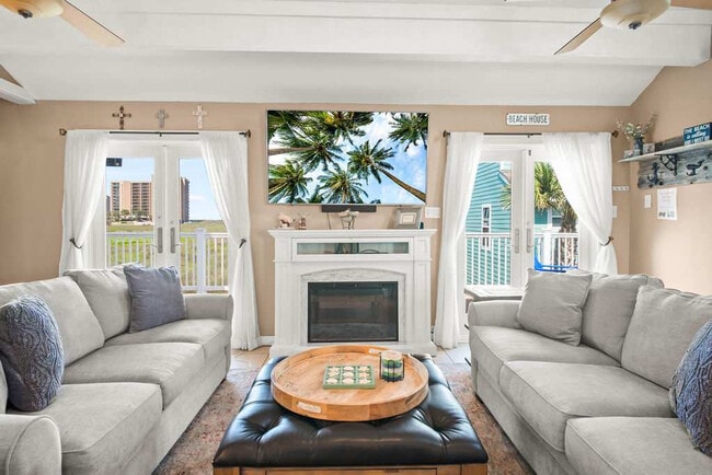 165 Beach View in Port Aransas, TX - Building Photo - Building Photo