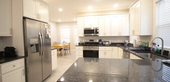 91 Verndale St, Unit 1 in Brookline, MA - Building Photo