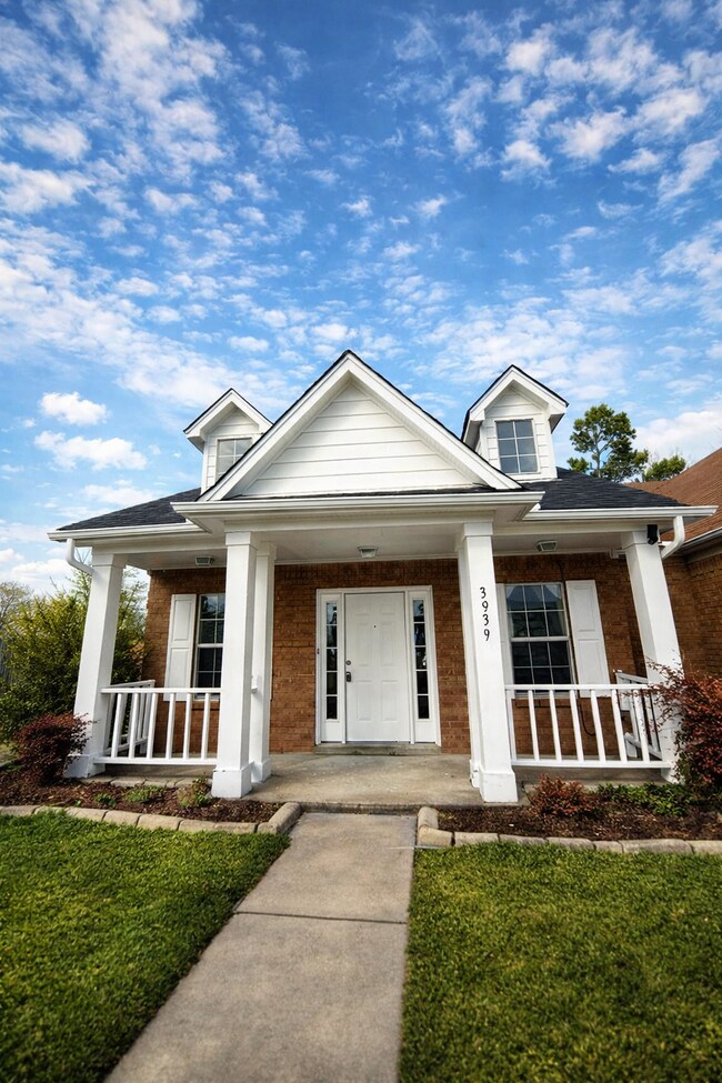 property at 3939 Lipscomb Dr