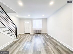 6481 Ross St in Philadelphia, PA - Building Photo - Building Photo