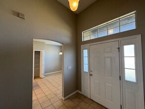 447 Cierra Oaks Cir in Lady Lake, FL - Building Photo - Building Photo