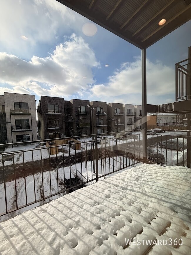 1607 W 13th St in Chicago, IL - Foto de edificio - Building Photo