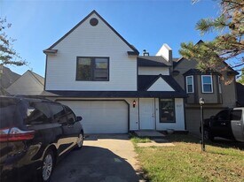 317 Abilene Ave in Edmond, OK - Building Photo