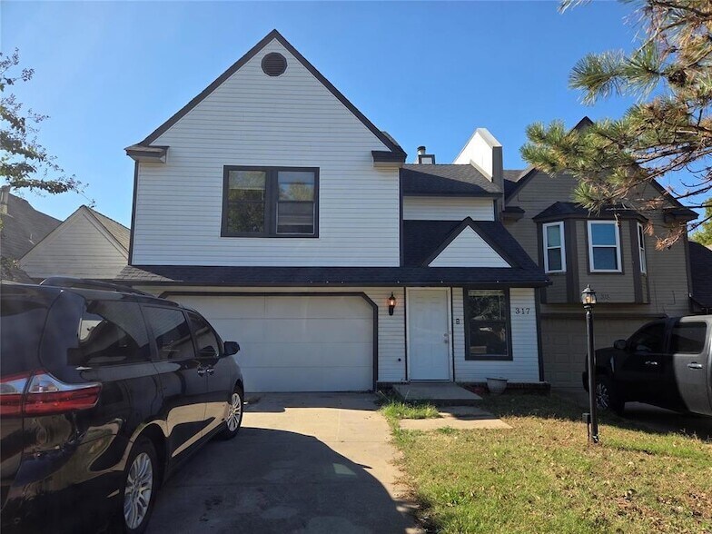 317 Abilene Ave in Edmond, OK - Building Photo
