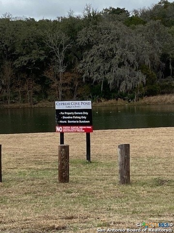 property at 2046 Mulberry Cir