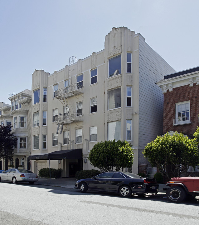 2425 Buchanan in San Francisco, CA - Building Photo