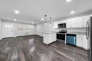 Zen Long Island at Oyster Bay 55+ Community in Amityville, NY - Building Photo