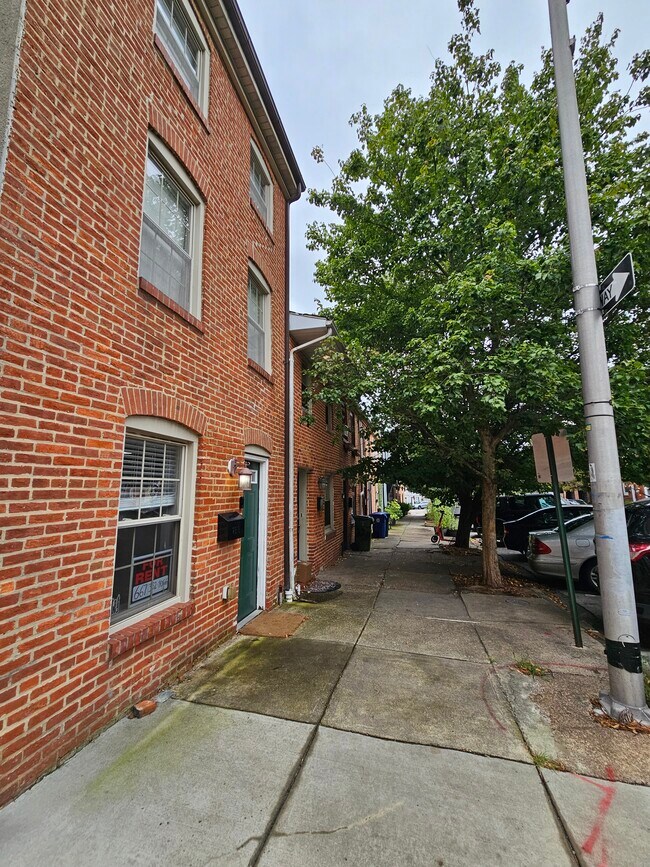 2313 Foster Ave in Baltimore, MD - Building Photo - Building Photo