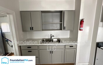 2569 Henderson St in Memphis, TN - Building Photo - Building Photo