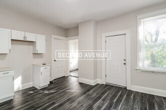 3350 Cavanaugh Ave in Cincinnati, OH - Foto de edificio - Building Photo