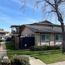 1574 Tenaka Pl, Unit 3 in Sunnyvale, CA - Foto de edificio - Building Photo