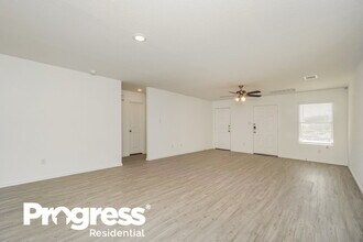 9921 Leeds Wheel in San Antonio, TX - Building Photo - Building Photo
