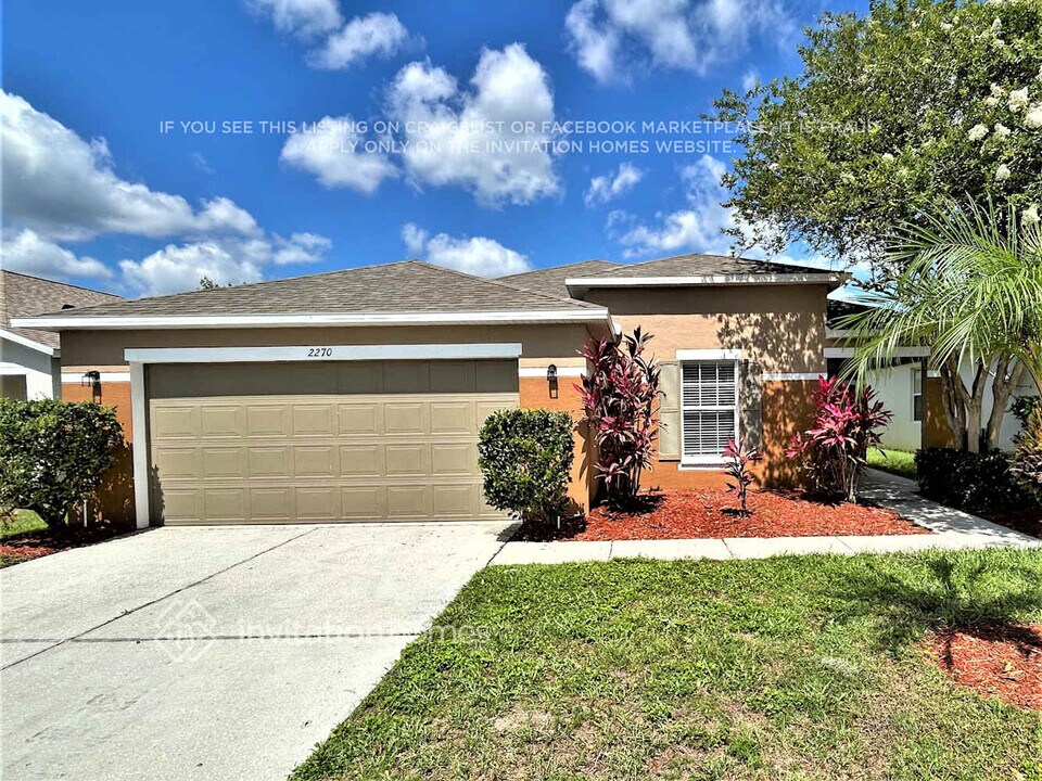 2270 Blackwood Dr in Mulberry, FL - Building Photo