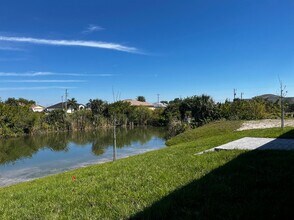 2909 NE 1st Ave in Cape Coral, FL - Building Photo - Building Photo