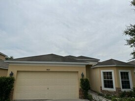 4881 Windbourne Way in St. Cloud, FL - Building Photo