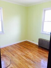 69-51 181st St in Fresh Meadows, NY - Building Photo - Building Photo
