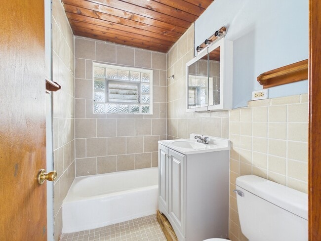 property at 755 Dulles Rd