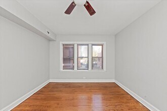 2120 N Campbell Ave in Chicago, IL - Building Photo - Building Photo