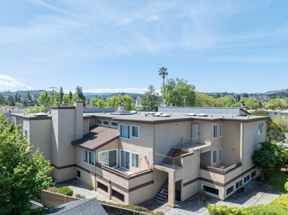 114 24Th AVE in San Mateo, CA - Foto de edificio