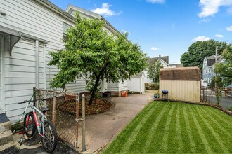 34 Page St, Unit 1 in Malden, MA - Building Photo - Building Photo