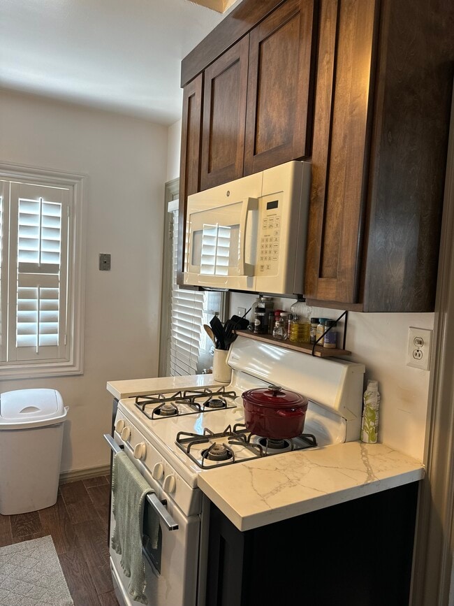 3616 W Adams Blvd, Unit 1