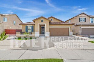 8409 Stara St in Elk Grove, CA - Building Photo