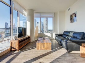 4377 Hazel St in Burnaby, BC - Building Photo