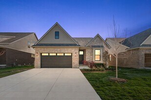 5944 Willow Grove in Troy, MI - Building Photo