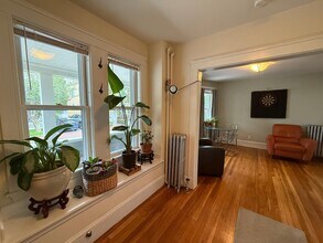 17 Milton St, Unit 1 in Cambridge, MA - Building Photo - Building Photo